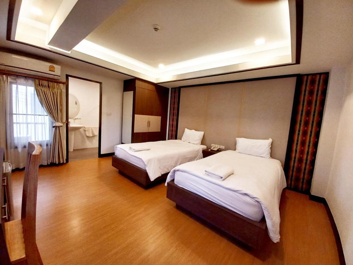 Chorlada Lanna Hotel Chiang Mai Exterior photo