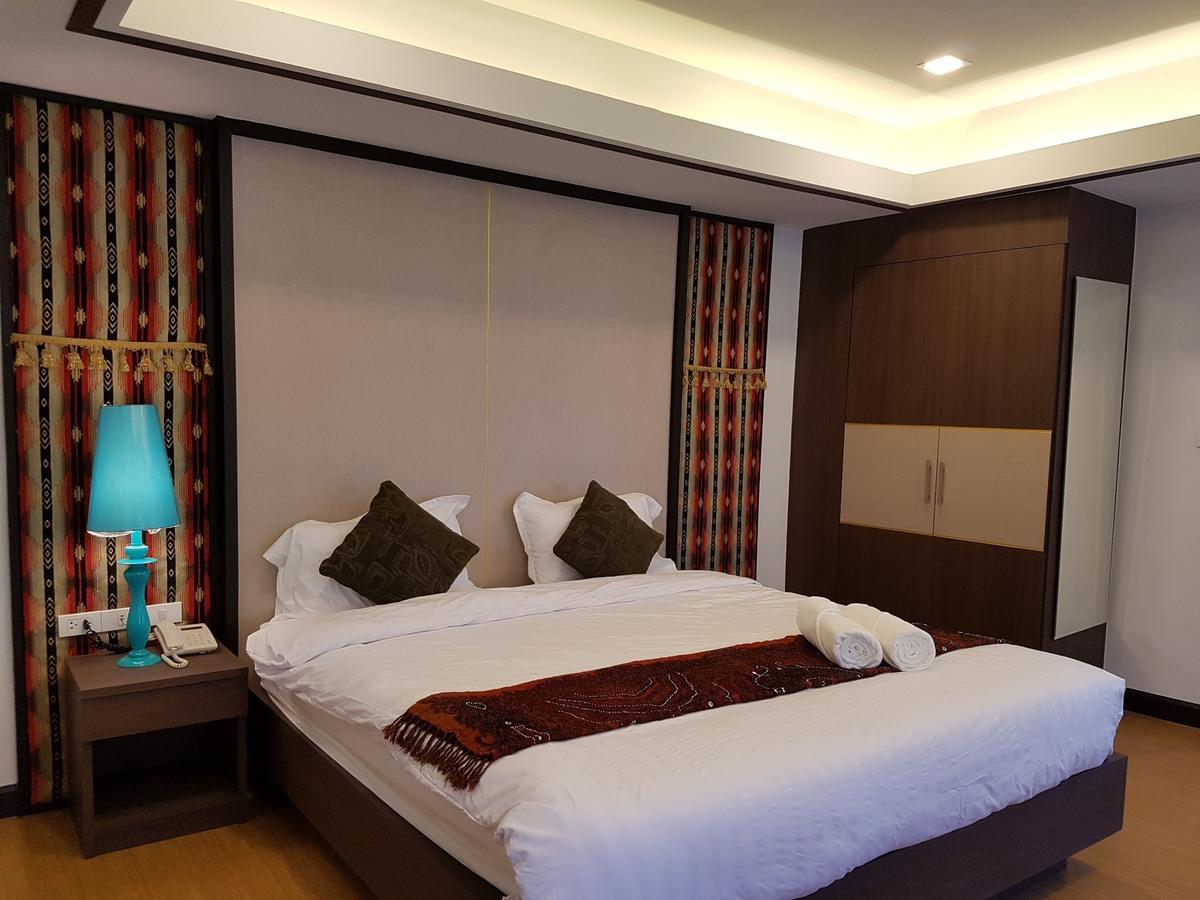 Chorlada Lanna Hotel Chiang Mai Exterior photo