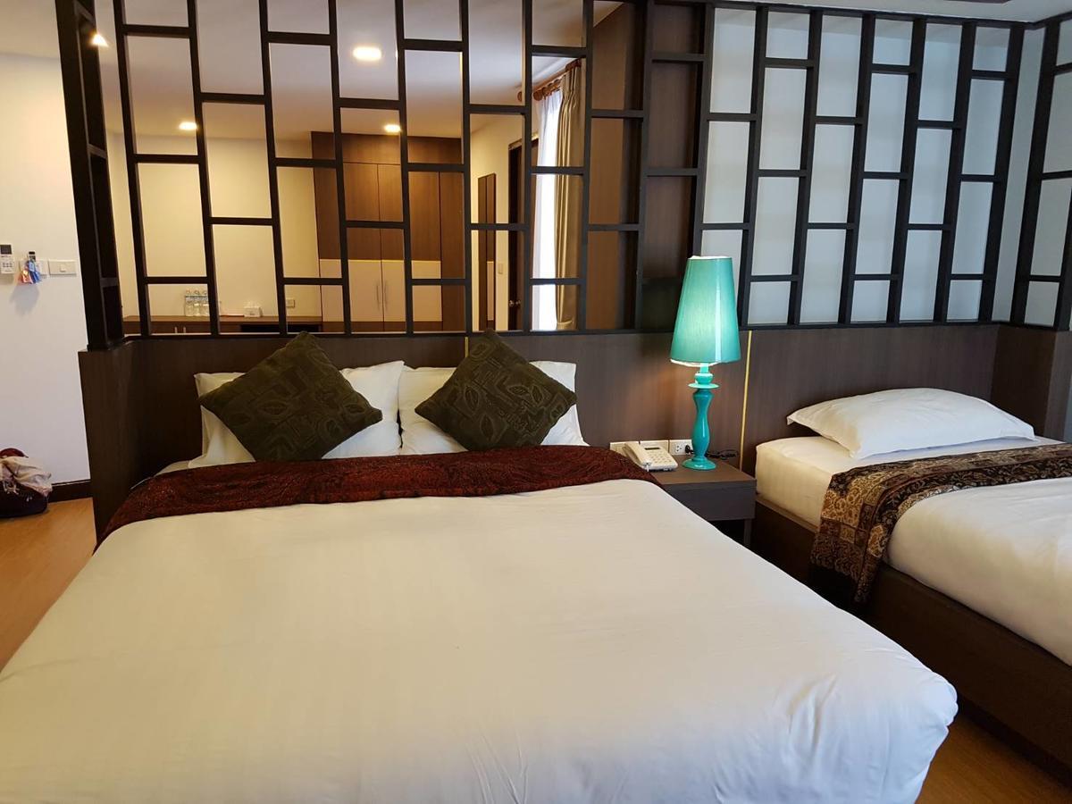 Chorlada Lanna Hotel Chiang Mai Exterior photo